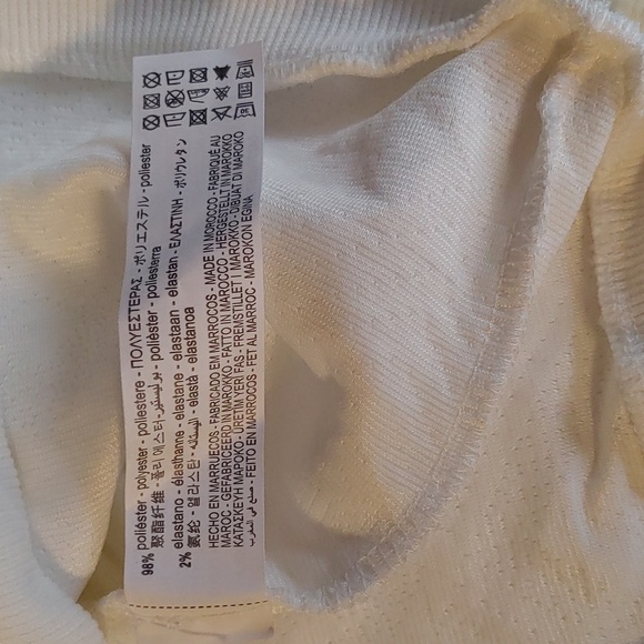 NWT Women's Soft White Patterned Top - Picture 8 of 11